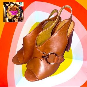 Coach Circle Lock Sling Back Block Heels!🌸♻️